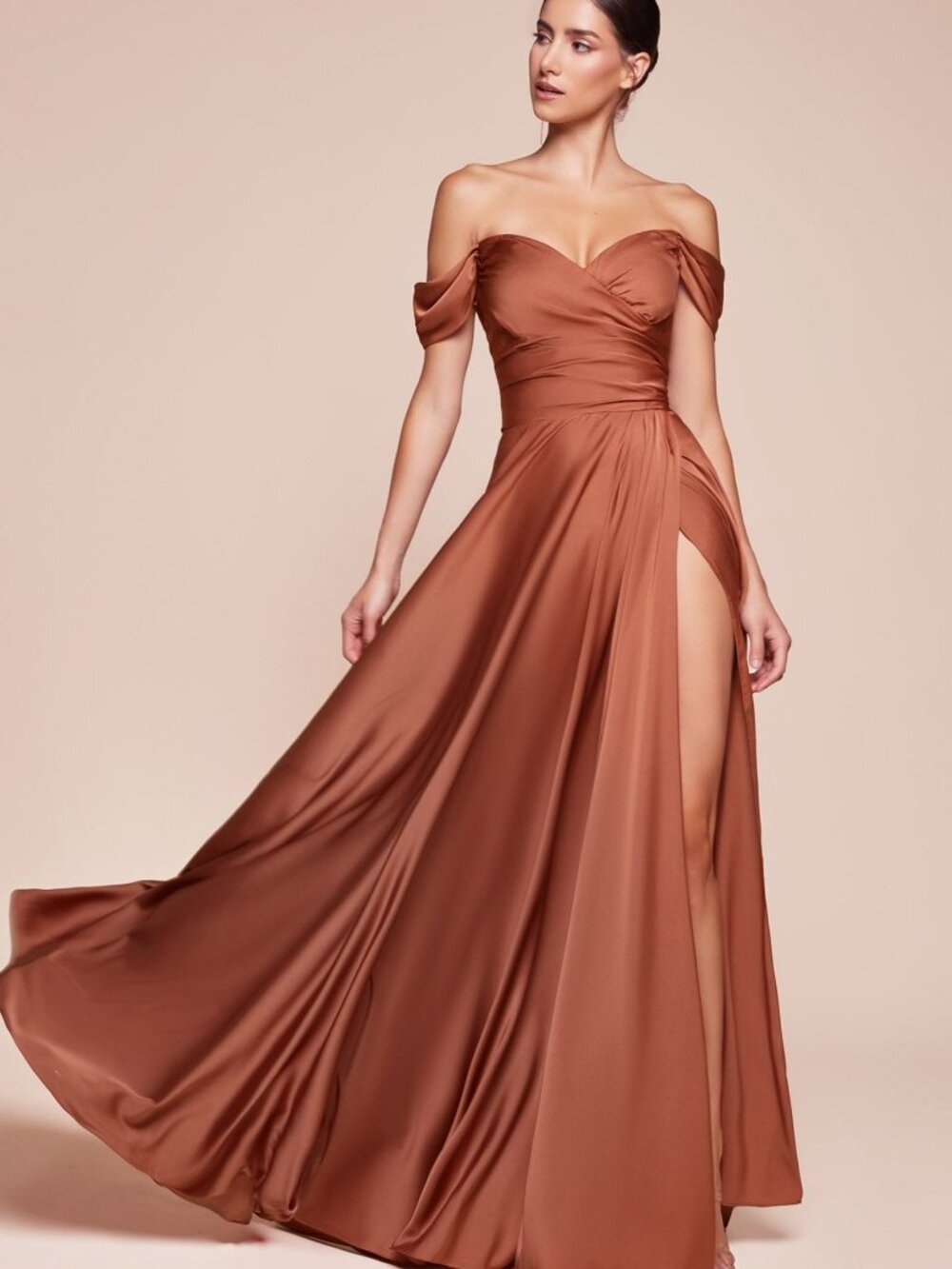 NEW SIENNA Evening Gown Floor Length Formal Elegant Stunning 7493